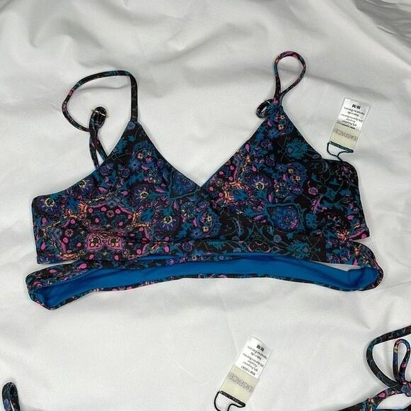 L*Space Julietta Rocky Wrap Halter Top & Lily Juliette Reversible Bikini Bottom - Picture 7 of 13